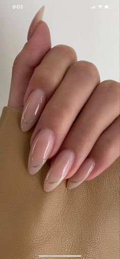 Milky Nails, Nude Nail Designs, Colorful Nails, Manicure Tips, Lines On Nails, Fake Nails With Glue, Oval Nails, Neutral Nails