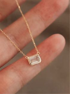 Solitaire Emerald Necklace, Emerald Cut Diamond Necklace, Lab Grown Diamond, Minimalist Necklace, Bezel Set Dainty Necklace ● 𝐃𝐢𝐚𝐦𝐨𝐧𝐝 𝐃𝐞𝐭𝐚𝐢𝐥𝐬 → Type: Lab Grown Diamond → Shape: Emerald Cut → Carat: 0.70 Ct → Color: EF → Clarity: VS ● Alternative names of Lab Grown Diamonds are 𝐂𝐕𝐃, 𝐇𝐏𝐇𝐓, 𝐆𝐫𝐞𝐞𝐧 𝐃𝐢𝐚𝐦𝐨𝐧𝐝, 𝐄𝐭𝐡𝐢𝐜𝐚𝐥 𝐝𝐢𝐚𝐦𝐨𝐧𝐝, 𝐄𝐜𝐨-𝐅𝐫𝐢𝐞𝐧𝐝𝐥𝐲 𝐃𝐢𝐚𝐦𝐨𝐧𝐝, 𝐄𝐚𝐫𝐭𝐡𝐅𝐫𝐢𝐞𝐧𝐝𝐥𝐲 𝐃𝐢𝐚𝐦𝐨𝐧𝐝. 𝐍𝐨𝐭𝐞: If you wish to make any changes or set Dainty Necklace Diamond, Emerald Cut Necklace, Bezel Set Necklace, Necklace Emerald, Alternative Names, Gold Necklace Simple, Bezel Necklace, Solid Gold Necklace, Diamond Solitaire Necklace