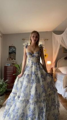 Pakaian Feminin, Populaire Outfits, Floral Print Chiffon, Long Prom Dresses, Fairytale Dress, Grad Dresses, Dresses Evening, Long Prom Dress