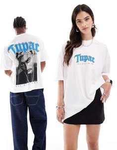 Toppar från ASOS DESIGN Kan orsaka komplimanger Rund halsringning Korta ärmar Tupac-tryck Oversize passform Unisex-modell Formal Dress Shops, Jane Dress, Wide Jeans, Plus Size Skirts, Tupac, Satin Slip Dress, Maxi Dress Trend, Design T Shirt, T Shirt Vest