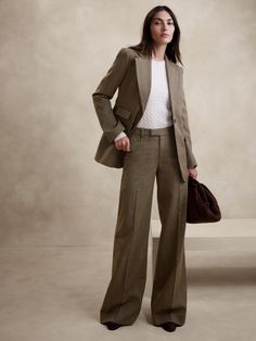 Lido Wide-Leg Italian Wool Pant | Banana Republic Tailored Trousers Outfit, Corporate Girly, Investment Banker, Women Lawyer, Prom Suit, Wide Leg Pant Suit, Tweed Pants, Tweed Trousers, Color Combinations For Clothes