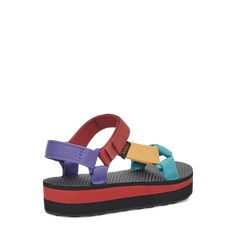 Taking cues from the women’s Midform Universal, this pint-sized platform stands up to summer vacation with water-loving webbing and a lightweight, EVA foam midsole. Whether color blocked or patterned, these straps made from recycled plastic are outfitted with an easy hook-and-loop closure to give all kids the freedom to roam. | Best for: All-day wear , The playground, Getting around town Quick-dry webbing made from recycled plastic using traceable, verifiable REPREVE® polyester yarn by Unifi®, M Summer Sport Sandals With Platform And Round Toe, Summer Platform Sport Sandals For Beach, Summer Beach Platform Sport Sandals, Vacation Nylon Sandals With Cushioned Footbed, Multicolor Sport Sandals With Removable Insole For Beach, Casual Multicolor Sport Sandals With Removable Insole, Casual Nylon Sport Sandals For Beach, Nylon Sandals For Summer Vacation, Summer Nylon Sandals For Outdoor Activities