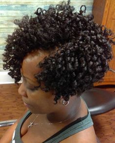 Vacation Weave Black Women, Cruise Hairstyles, Vacation Braids, Vacation Crochet, Short Curly Crochet Hair, Hair Vacation, Short Crochet Braids, Hairstyles For Summer, Crochet Hairstyles