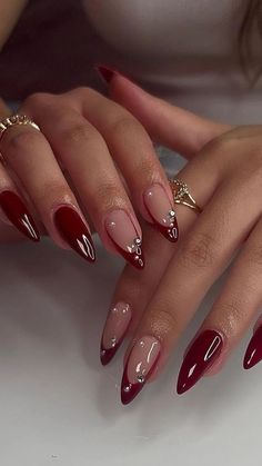 Discover how red nails transformed my life and led me to meet the man of my dreams! From bold wine nails and chic red gel nails to subtle soft nails, I found the perfect look. Whether it's dark red nails or elegant maroon nail designs, each shade made me feel irresistible. Get inspired by nagel inspo for everything from casual nails to glamorous red acrylic nails. Let’s not forget the fun twist of Kutek Disney—because chic can also be playful! Cherry Wine Nails, Burgundy Nail Designs, Paznokcie Hello Kitty, Deep Red Nails, Wine Nails, Dark Red Nails, Maroon Nails, Red Acrylic Nails