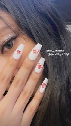 Nails Kpop, Nails