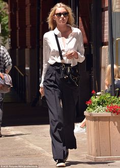 Blouse And Trousers, Flamboyant Natural, Toni Garrn, Stella Maxwell, Streets Of New York, Model Outfit, Victoria's Secret Angel