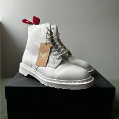 Made In England Dr. Martens X Undercover 1460 Boot Mono White I Have 2 Pairs Uk6 $200 Or Best Offer Never Worn Come With The Original Shoebox And Two Pairs Of Laces - Box Is Branded For The Dr. Martens Collaboration With Jun Takahashi's Japanese Label, Undercover For A One-Off Rework Of The Iconic 1460 Boot. Collab Pair From Years Ago, They Don’t Sell These Anywhere!! Made In England 1460 8-Eye Boot Premium Smooth Leather Dual-Branded Sock Liner Dr. Martens Vintage Trans Dms Sole Scripted Red He Dr Martens Vintage, Doc Martens Black, White Combat Boots, Doc Marten Boot, Jungle Boots, Platform Combat Boots, Platform Chelsea Boots, Fabric Boots, Green Boots