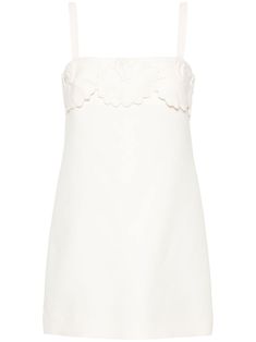 ivory white virgin wool-silk blend crepe texture floral appliqué square neck sleeveless concealed rear hook and zip fastening thigh-length straight hem silk lining Valentino Store, Valentino Clothing, Valentino Dress, Valentino Women, Wedding Guest Looks, Strapless Floral Dress, Versace Outfit, City Dress, Dolce E Gabbana