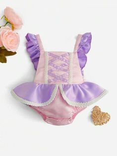 Sewing Newborn Clothes, Lace Photography, Pink Princess Dress, Rapunzel Costume, Baby Costumes Girl, Girls Costumes, Baby Boy Tops, Infant Baby Girl