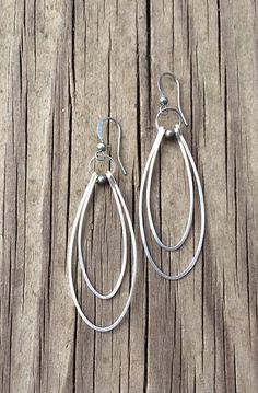 Silver Hoop Earrings, Silver Jewelry, Hoop Earrings, Hammered Silver Earrings, Dangle Hoop Earrings, Jewelry Hoop Earrings, Hammered Silver Jewelry, Modern Silver Jewelry, Simple Silver Jewelry, Long Silver Earrings, Black Tees, Earrings Double, Hoop Earrings Silver, Silver Jewellery Indian