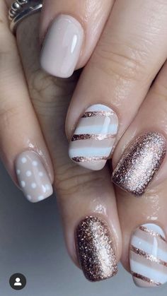 Discover step-by-step tips to get stylish, spooky nails that celebrate both Halloween and Christmas in one unforgettable look. Neutral Holiday Nails, Christmas Nails Blue, Spooky Nails, Finger Nails, Halloween And Christmas, Rose Gold Nails, Nails Blue, Festive Look