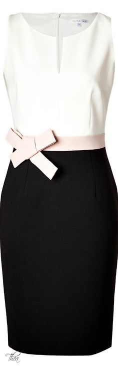 Paule Ka ● Black Color Block Sheath Paule Ka, Retro Mode, Professional Attire, Amazing Outfits, Style Chic, Work Attire, Office Fashion