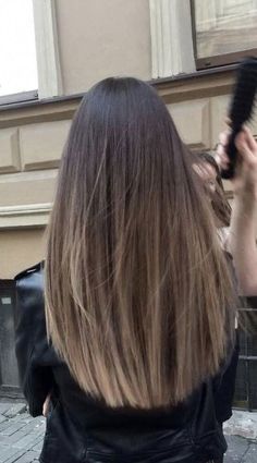 Dark Brown Bayalage Hair Straight, Balaye Hair, Skull Patch, Hair Color Light Brown, Brown Hair Balayage, Brown Blonde Hair, Ombre Hair Color, Hair Color Balayage, Hailey Baldwin