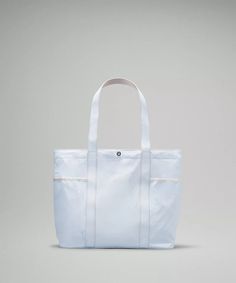 Daily Multi-Pocket Tote Bag 20L | Unisex Bags,Purses,Wallets | lululemon Bday Basket, Lululemon Tote Bag, Shuffles Cutouts, Lululemon Bag, Lululemon Bags, Nurse Bag, Bags Purses, Purse Wallet, Travel Bags