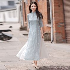 Traditional Chinese Dress Cheongsam, Pink Qipao, Blue Qipao, Chinese Dress Modern, Chinese Long Dress, Traditional Vietnamese Wedding, Pale Blue Dress, Chinese Cheongsam Dress, Pale Blue Dresses