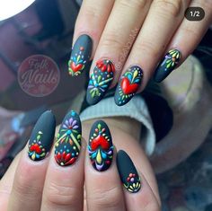 Mexican Nail Designs Ideas, Mexican Pottery Nails, Folk Art Nails, Weird Nail Art, Sugar Skull Nail Art