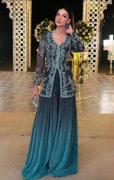 Outfit Angourie Rice, Mermaid Vibes, Lehenga Designs Simple, Pakistani Wedding Outfits, Beautiful Pakistani Dresses, Indian Dresses Traditional, Traditional Indian Outfits, Bridal Dress Fashion, Beautiful Dress Designs