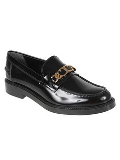 Upper: 100% Patent leather Sole: 100% Rubber Luxury Patent Leather Tassel Loafers For Workwear, Luxury Patent Leather Spring Loafers, Womens Loafers, Loafers Women, Chloe Purses, Timeless Wardrobe Staples, Sneaker Wedge, Italian Luxury, High End Fashion