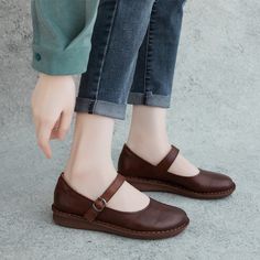 7 Buckled Flats, Casual Flat Shoes, Shoe Size Conversion, Casual Flats, Leather Buckle, Rubber Heels, Leather Flats, Flat Shoes, Low Heels