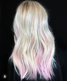 Platinum Blonde With Lavender, Blonde And Pink Money Piece, Light Pink Money Piece Hair Blonde, Platinum With Pink Highlights, Blonde With Subtle Pink, Blonde Hair With Pink Extensions, Light Pink In Blonde Hair, Blonde And Coloured Hair, Platinum Blonde With Pink Highlights