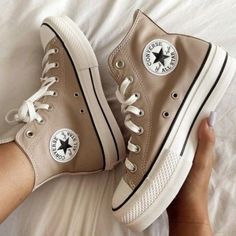 Mode Converse, Buty Marki Nike, Boty Nike, Skor Sneakers, Sneaker Trend, Trendy Shoes Sneakers, Dr Shoes, Cute Nike Shoes, Fresh Shoes