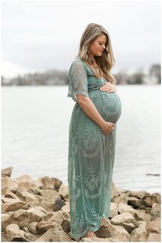 Sage Maternity Dress Photography, Olive Green Maternity Dress Photoshoot, Green Maternity Dress Photoshoot, Lace Maternity Dress Photography, Boho Maternity Photoshoot, Green Maternity Dress, Green Maternity Dresses, Dress For Pregnant, Photoshoot Dresses