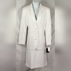 Amazing Vintage Le Suit Blazer And Skirt Linen Look Suit, Circa 1980s Le Suit Size 6 White Lightweight Traditional Length Blazer Scalloped Lapel And Hem Shoulder Pads 4 Fabric Covered Button Front No Pockets Fully Lined Flat Measurements Are Approximate Within 1/4 Inch Shoulder To Shoulder ~ 15.5" Pit To Pit ~ 18.5" Torso Length ~ 28" Waist ~ 16.5" Hem ~ 20" Sleeve ~ 23" Sleeve Opening ~ 5" Solid Pencil Skirt 1 Button Flap, Zippered Fully Lined No Pockets Flat Measurements Are Approximate Within White Linen Skirt, Skirt Linen, Le Suit, Blazer And Skirt, Fabric Covered Button, Linen Skirt, Straight Skirt, Wool Suit, Women Skirts Midi