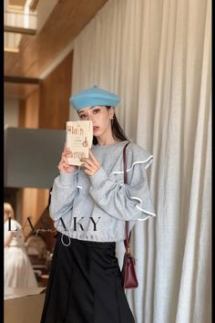 Lasaky - Premium Long-Sleeved Shirt with a Comfortable Relaxed Fit Gray Crew Neck Blouse For Fall, Gray Casual Blouse For Winter, Casual Gray Winter Blouse, Casual Gray Blouse For Winter, Trendy Crew Neck Blouse For Winter, Sleeve Stencil, Types Of Collars, Grey And White, Gray Color