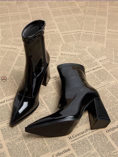 Fall High Heels, Classy Boots For Women, Elegant Winter Shoes, Trendy Boots For Women, Comfy Boots, Comfy Heels, Pointed Boots, High Ankle Boots, Shoes Boots Ankle