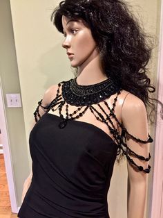 Bohemian Beaded Jewelry, Shoulder Chain Jewelry, Clothing Making, Gothic Bride, Shoulder Jewelry, Shoulder Necklace, Bride Necklace, Random Aesthetic