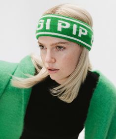 The Ashton Headband embodies classic retro ski vibes. Made of a wool + acrylic blend this plush style was created with you in mind. The Ashton features a limited edition hand designed retro logo, exclusive to this holiday season! Create the ultimate monochromatic retro look by pairing with other popular styles from the Winter Resort Collection HERE! Ski Vibes, Ski Headband, Retro Headband, Winter Resort, Retro Ski, Retro Sports, Sports Headbands, Halo Style, Vintage Ski