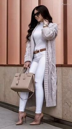 Chique Outfit, Mode Tips, Stylish Work Outfits, Casual Work Outfits, Looks Chic, Casual Winter Outfits, Fall Fashion Outfits, Business Casual Outfits, White Pants