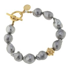 Susan Shaw Gold Chain & Grey Pearl Bracelet - Susan Shaw Jewelry Black Pearl Bracelet, Susan Shaw, Usa Jewelry, Casting Jewelry, Bracelet Design, Toggle Bracelet, I Love Jewelry, Pearl Grey, Crafted Jewelry