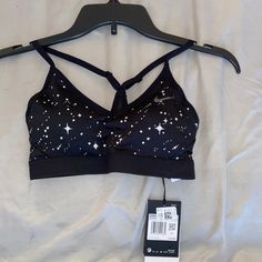 Black Nike Sports Bra With Sparkles In Size Xs Sparkly Bra, Sleepwear Black, Girls Sports Bras, White Spaghetti Strap, Printed Sports Bra, Black Bike, Nike Classic, High Impact Sports Bra, Padded Sports Bra