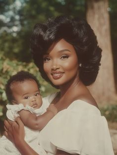 90s Kids Hairstyles, Black Moms Aesthetic, 1980s Black Hairstyles, Feminine Motherhood, Black Mom And Daughter, Vintage Black Women, Feminine Black Women, Black Pinup, Black Motherhood