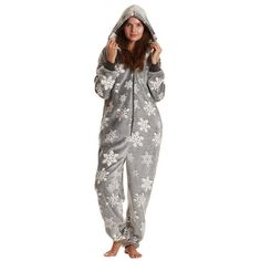 FEEL LIKE A KID AGAIN WITH THIS CUTE ADULT ONESIE Let the Fun Begin Want to slip into adult pjs that give you the cute giggles every time you catch a glimpse of yourself in the mirror? Then Just Loves adult hooded onesie is just what you need! Were taking out all the stiffness out of adult sleepwear and replacing it with a whole lot of cuteness. Everything from the fun prints, beautiful colors, and pom poms dangling from the hood will give you a hint of that carefree childhood spirit, and make e Adult Lunchables, Adult Onesie Pajamas, Adult Easter, Xmas Pajamas, One Piece Clothing, Onesie Pajamas, Winter Pajamas, Love Christmas, One Piece Pajamas