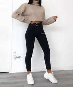 Teenage Outfits, Cosmetology School, Legging Outfits, Paul Mitchell, Causual Outfits, Cute Comfy Outfits, Teenager Outfits, Outfit Goals, Outfits Casual