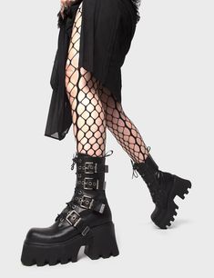 Hysteria Chunky Platform Ankle Boots – LAMODA US Chunky Platform Boots, Timeless Boots, Platform Creepers, Chunky Ankle Boots, High Ankle Boots, Brand Magazine, Blazer With Jeans, Platform Ankle Boots, Chunky Platform