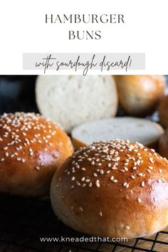 Fluffy, flavorful, and easy-to-make sourdough discard burger buns—perfect cozy winter sandwiches. Discard Burger Buns, Best Burger Buns, Buns Recipe Easy, Homemade Burger Buns, Burger Bread, Burger Buns Recipe, Hamburger Bun Recipe, Homemade Hamburger Buns