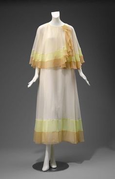 Mfa Boston, Women Evening Dresses, 1970s Fashion Women, Fashion 1970s, 1970s Dresses, Classy Dress Outfits, Stylish Dresses For Girls, 1970s Fashion, Pakistani Dress Design