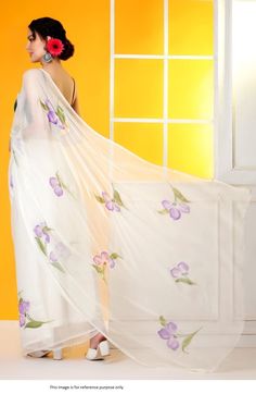 Bollywood Replica SareeBollywood Model hand paint floral pure chiffon sareeSaree in Pure Chiffon Saree in Off white and lavender color with Hand Painted Floral Prints and the Pure Crepe Blouse as Unstitched material.Buy this Saree at Kollybollyethnics and make your occasion very special !!. With Express Free Shipping and Custom Stitching, Shop Bollywood Model hand paint floral pure chiffon saree at kollybollyethnics from India with free worldwide shipping. Traditional Sheer Organza Saree, Sheer Georgette Saree For Wedding, White Georgette Saree With Floral Print, White Floral Print Georgette Saree, White Floral Georgette Saree, White Georgette Dupatta With Floral Print, White Georgette Saree For Summer, Traditional White Chiffon Saree, Summer Saree With Sheer Dupatta In White