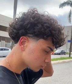 Curly Hair Blowout Taper, Curly Hair Mid Taper, Taper Wavy Hair, Blowout Taper Curly Hair, Curly Low Taper Fade, Asian Curly Hair Men, Blowout Taper Men Curly Hair, Curly Hairstyles Men Medium, Haircuts For Men Curly Hair