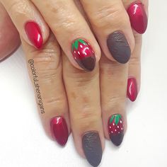 Chocolate Covered Strawberries Nails, Love Bug Nails, Chocolate Covered Strawberry Nails, Chocolate Strawberry Nails, Chicken Nails, Chocolate Nails Design, Xoxo Nails, Easy Valentines Nails, Fun Valentines Nails