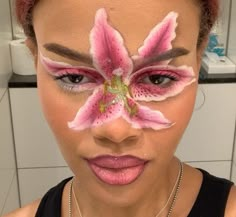 Weird Makeup Ideas, Pink Flower Makeup, Supernatural Makeup, Fun Make Up Ideas, Pink And White Makeup, Carnaval Aesthetic, Long Face Makeup, Festive Makeup Looks, Unique Eye Makeup