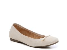 Kelly & Katie-Perri Ballet Flat Keep your style cute and casual with the Perri flat from Kelly & Katie. This slip-on pair is fashioned with leather and enhanced with an elastic topline for a stretchy fit. A flexible outsole keeps up with your active lifestyle. Casual Beige Flats For Fall, Casual Cream Ballet Flats, Fitted Beige Flats For Spring, Spring Cream Ballet Flats For Workwear, Spring Casual Slip-on Ballet Flats, Casual Slip-on Ballet Flats For Spring, Casual Ballet Flats For Spring, Spring Casual Ballet Flats, Chic Beige Flats For Fall