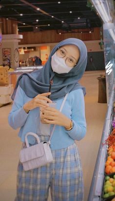 Swag Hijabi Street Styles, Black Hijabi Girl, Ootd Hijab Casual Simple, Modern Hijab Fashion