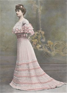 1903 - Le Figaro Modes Victorian Portraits, Dress History