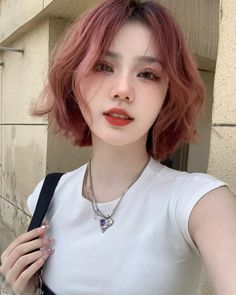 Stella Cini, Drawing Person, Haircut Tips, Ulzzang Short Hair, Trendy Bob, Haircut Tip, Trendy Bob Hairstyles, Peach Hair, Asian Short Hair