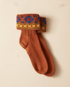 Furniture Socks, Victorian Quilts, Fair Isle Socks, Style Socks, Ski Socks, Bed Linens, Antique Fabrics, Cool Socks, Branding Inspiration