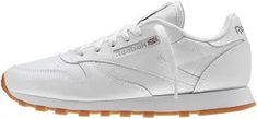 Reebok Classic Leather, Track Shoes, Reebok Sneakers, Reebok Women, Reebok Shoes, Reebok Classic, Sneakers Outfit, Sneakers Online